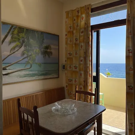 Flat Seafront Apartment