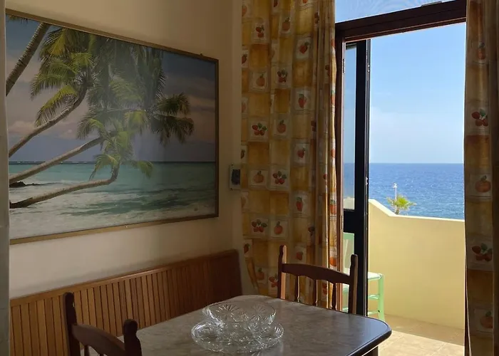 Flat Seafront Apartment